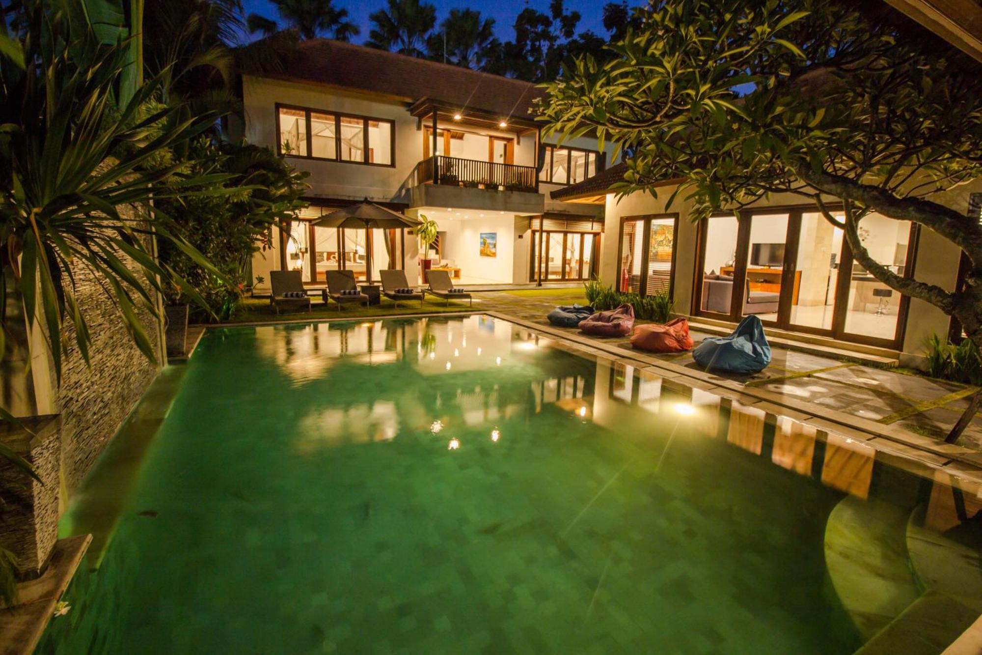 Villa Amore Villas *
